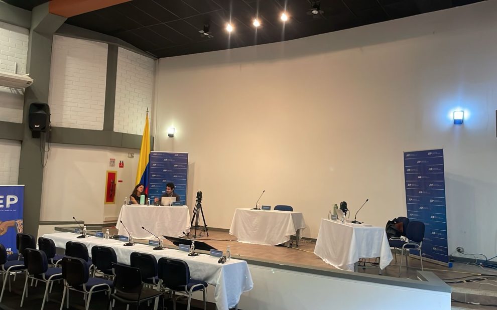 EXMIEMBROS DEL COMANDO CONJUNTO CENTRAL DE LAS FARC COMPARECEN ANTE LA JEP EN SU SEGUNDO DÍA DE AUDIENCIAS