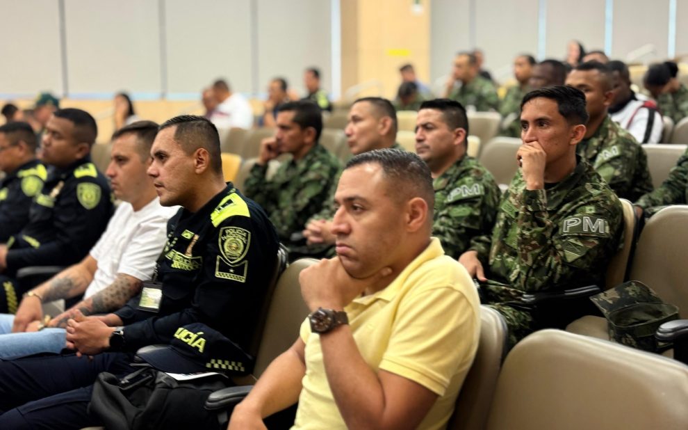 En la Corporación MilVíctimas reiteramos nuestro compromiso de acompañar a las víctimas, promover el diálogo institucional y social, y aportar al fortalecimiento de una cultura de derechos humanos que sirva como guía para las Fuerzas Armadas y la Policía Nacional en el cumplimiento de su misión constitucional.